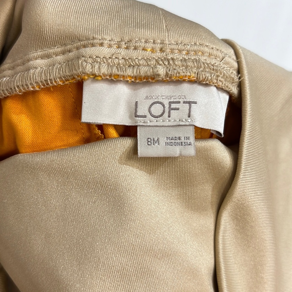 New Loft maternity short Size 8 - Picture 2 of 3
